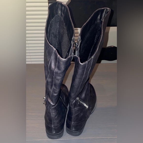 Leather Boots - Picture 3 of 3